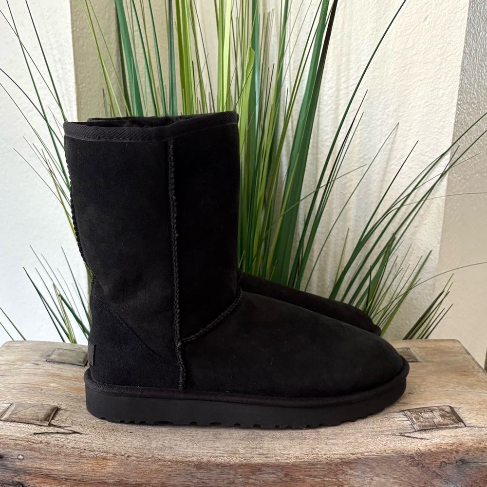 UGG Classic Short II Boot